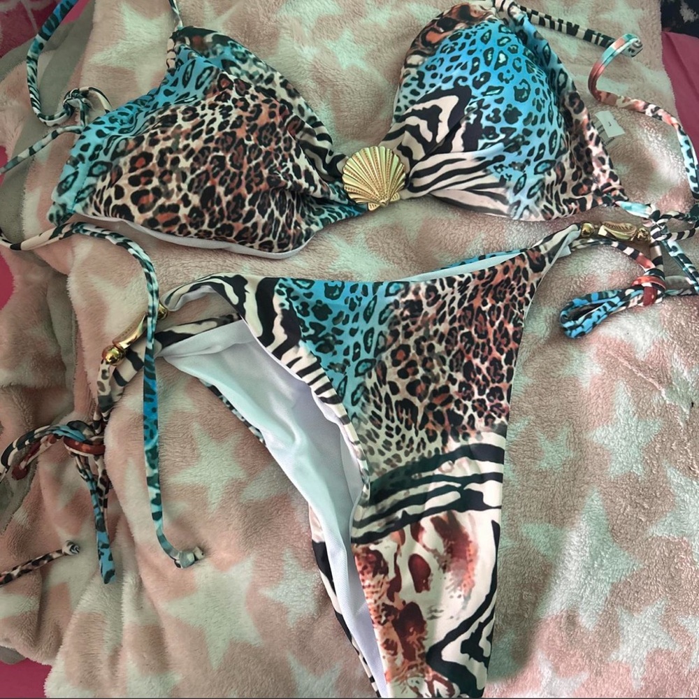animal print bikini